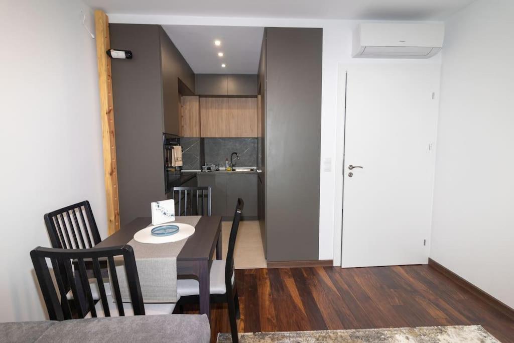 Georgi'S 1 Bedroom Quiet Apartment With Garage صوفيا المظهر الخارجي الصورة